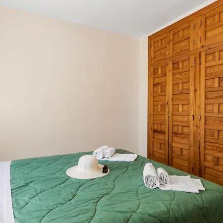 Watsi - Plusholidays Calpe