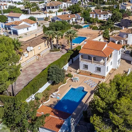 Watsi - Plusholidays Casas de Torrat